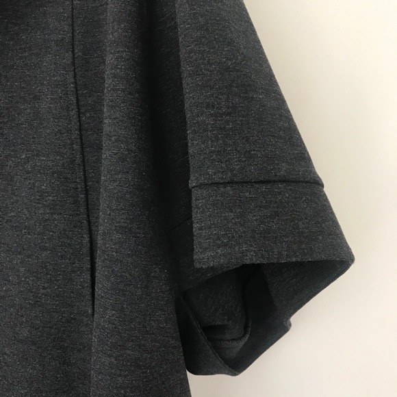 Piccadilly Canada Poncho Jacket leather Closure - Picture 6 of 8